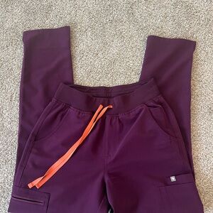 Figs high waisted Yola deep purple skinny scrub pants size small